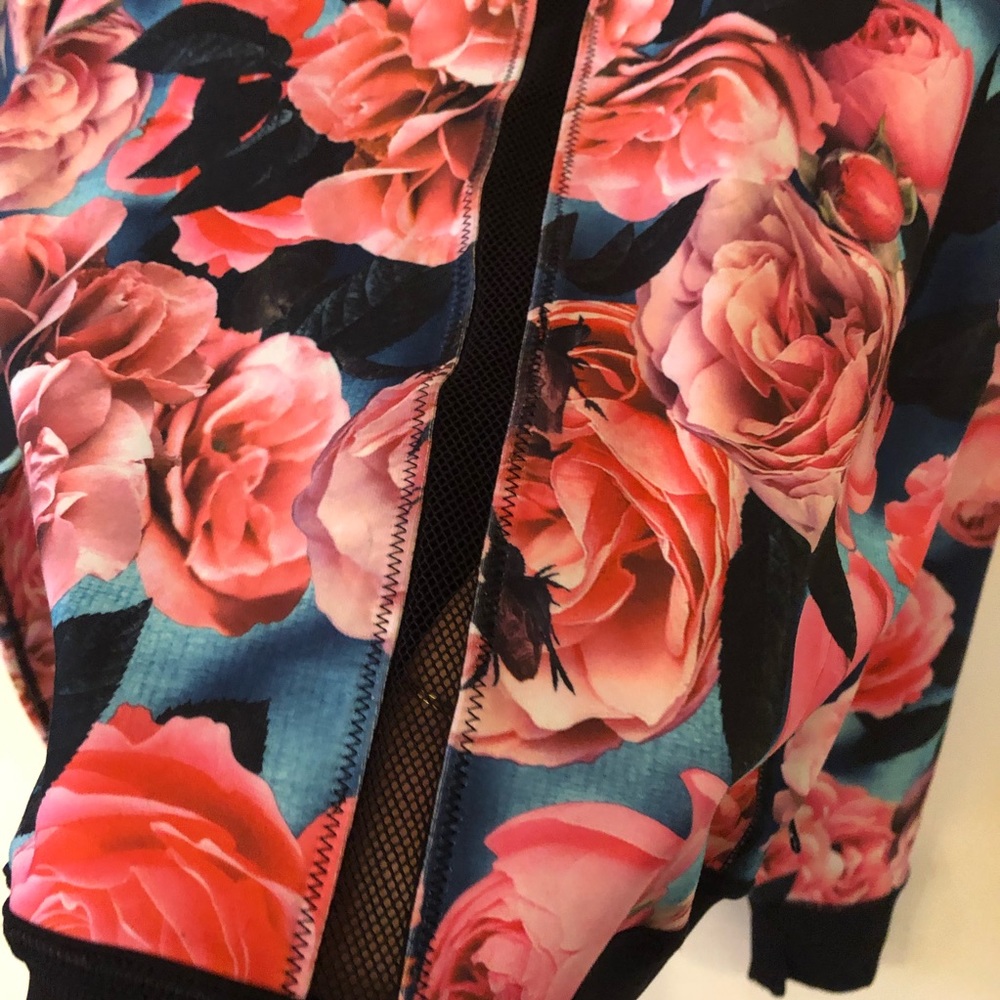 Lululemon jacket - Picture 4 of 5